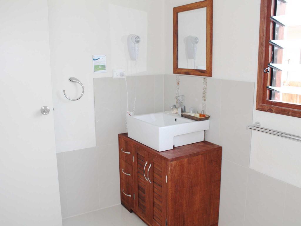 Vanuatu Beachfront Apartments Port Vila Bilik gambar